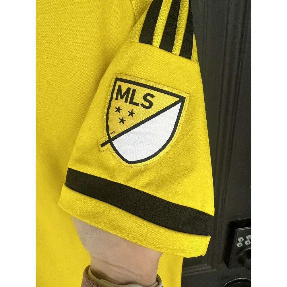 adidas jersey has